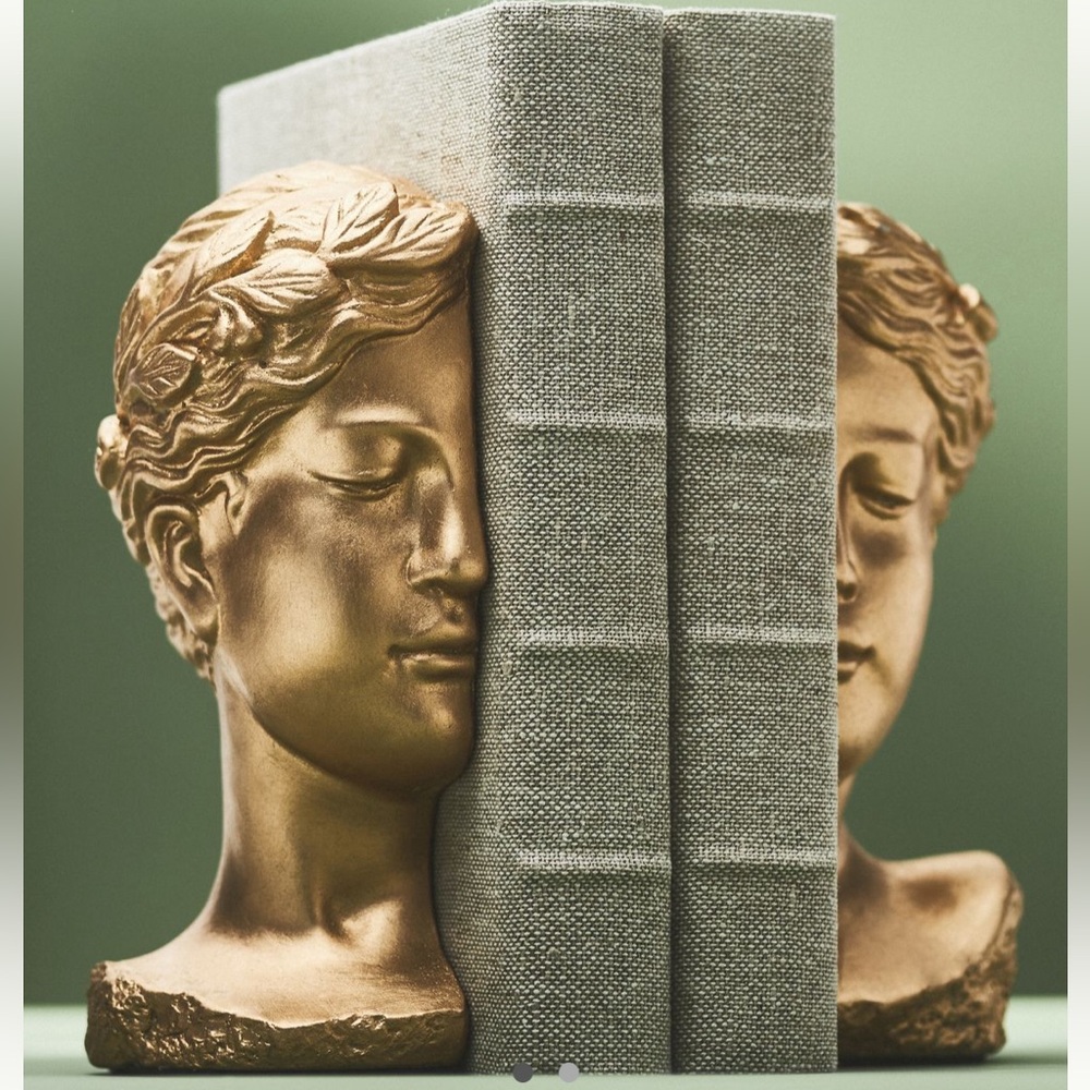 Glenda Bookends